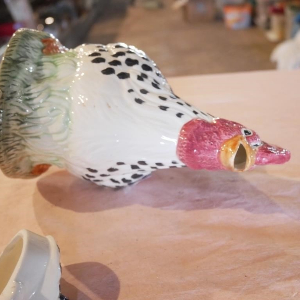 Vintage ceramic Rooster teapot